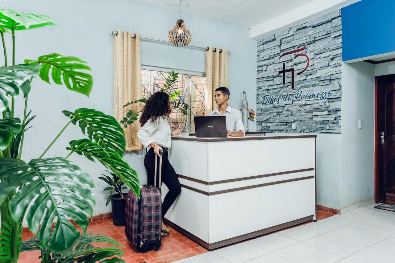 Hotel Filhos Da Promessa トゥクルイ エクステリア 写真