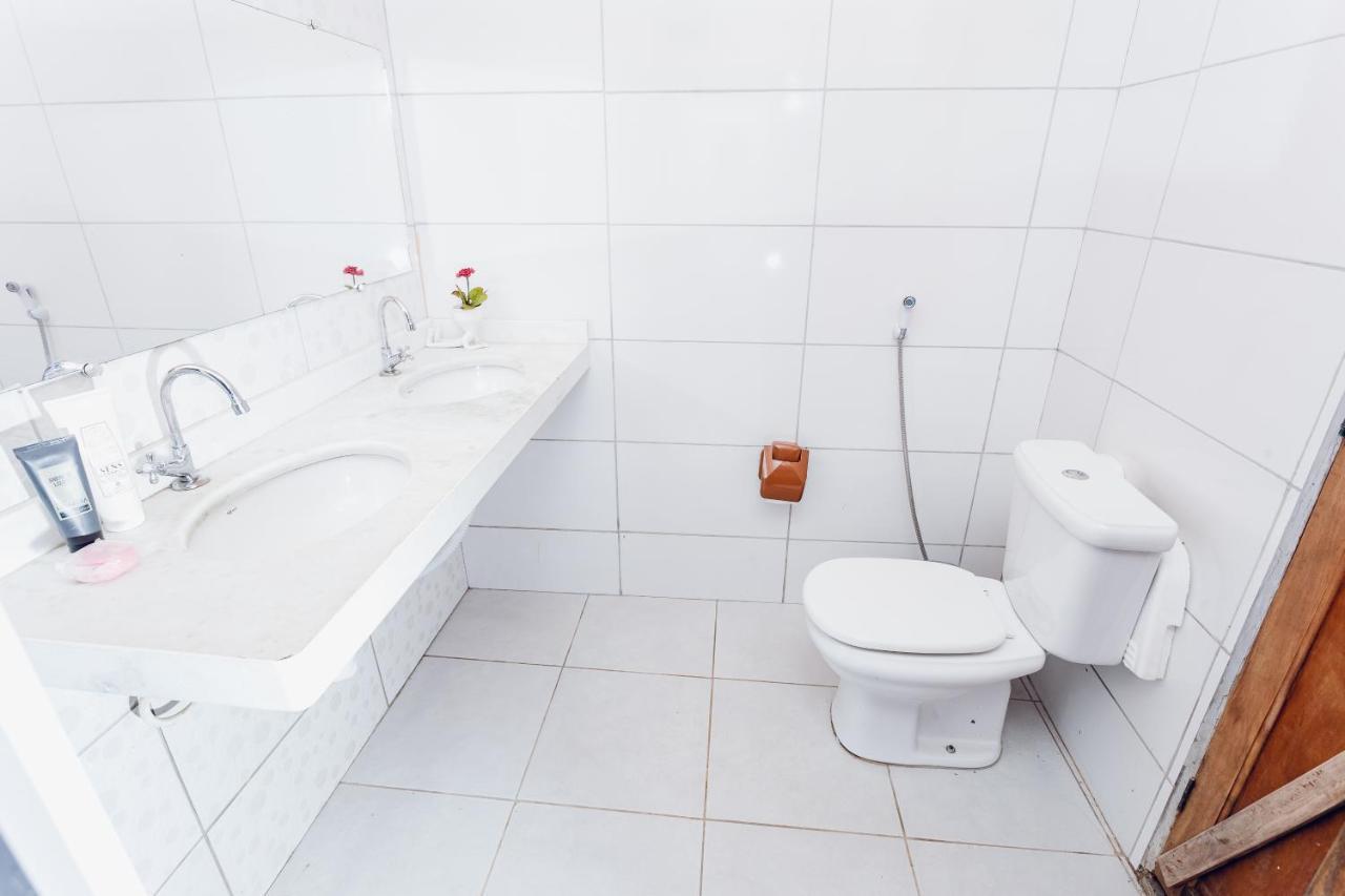 Hotel Filhos Da Promessa トゥクルイ エクステリア 写真